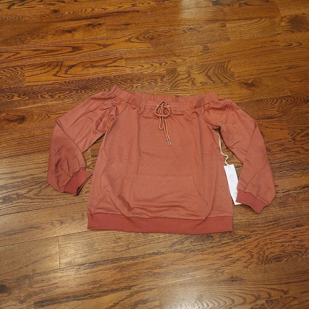 NEW! Off the shoulder sweatshirt with pockets and tie details Medium